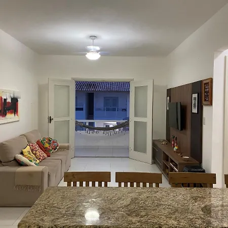 Apartamento com piscina-3